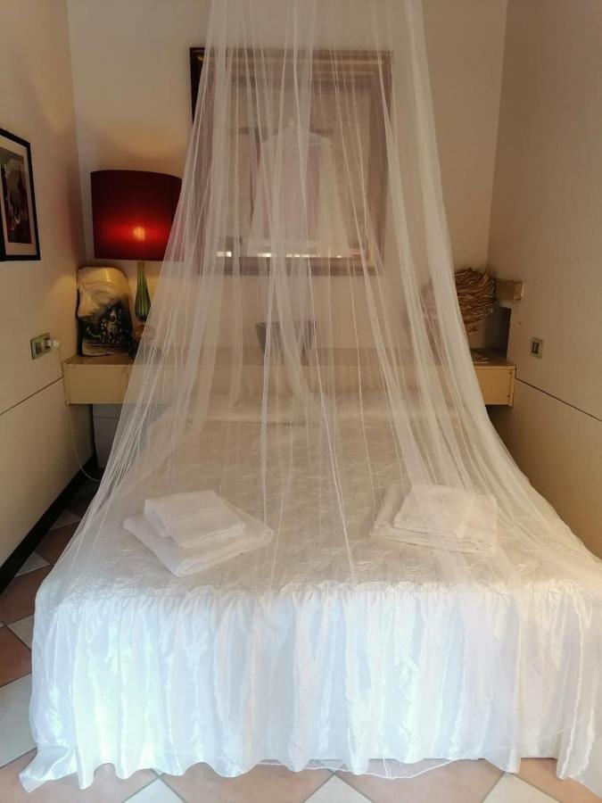In A Lovely Garden Biennale Flat Venesia Bagian luar foto