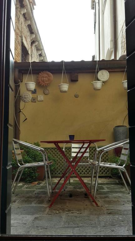 In A Lovely Garden Biennale Flat Venesia Bagian luar foto