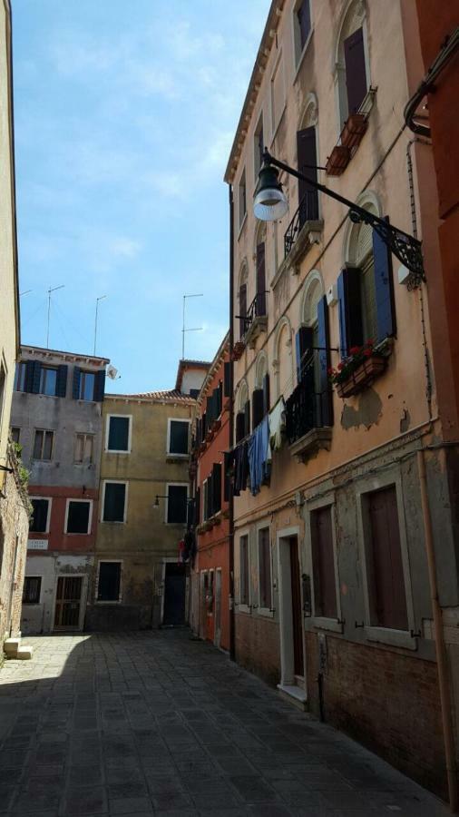 In A Lovely Garden Biennale Flat Venesia Bagian luar foto