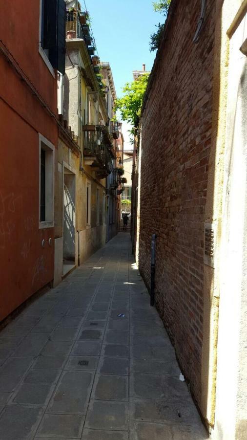 In A Lovely Garden Biennale Flat Venesia Bagian luar foto