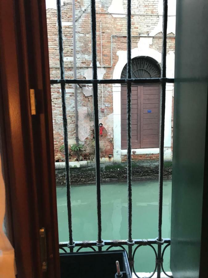 In A Lovely Garden Biennale Flat Venesia Bagian luar foto